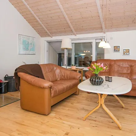 Four-bedroom Holiday In 16 Сasa de vacaciones
